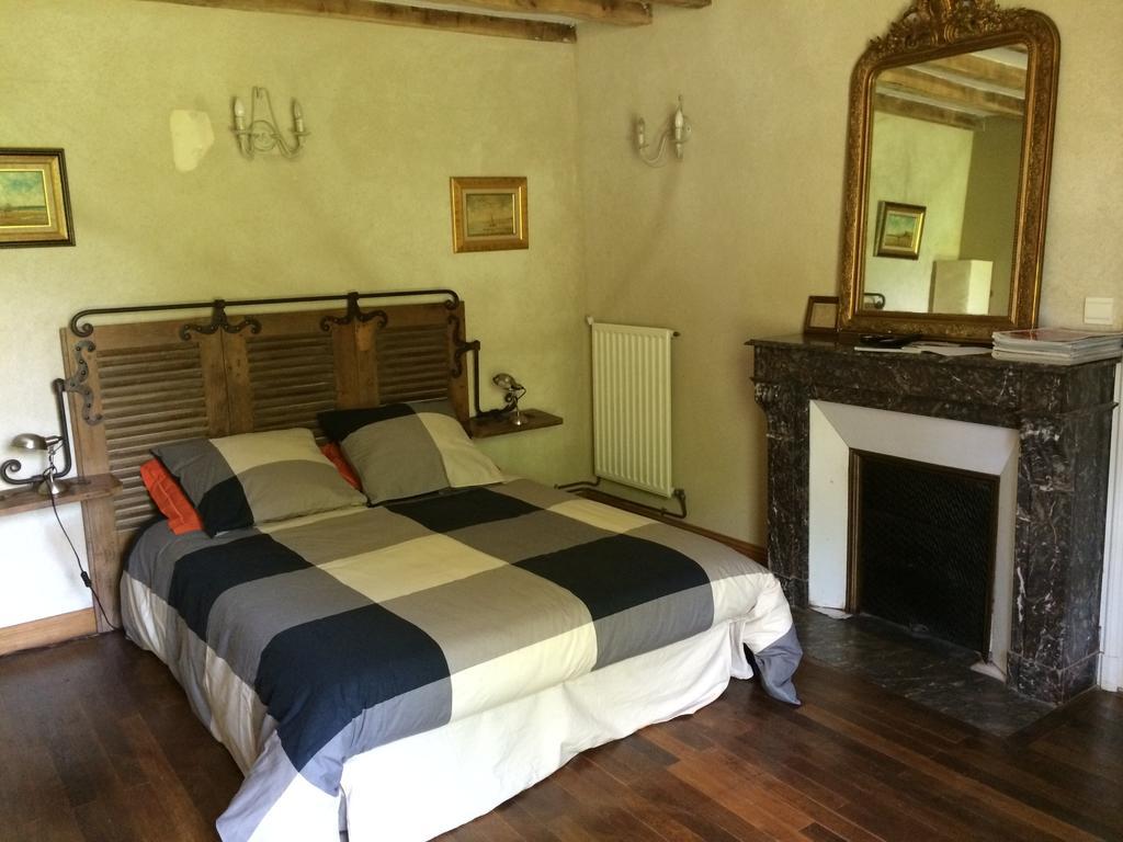 La Barillerie Bed & Breakfast La Fleche Ruang foto
